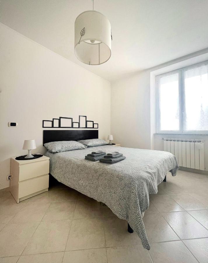 Appartamento A Casa Di Pizz - Bilocale Con Parcheggio Privato Savona Esterno foto