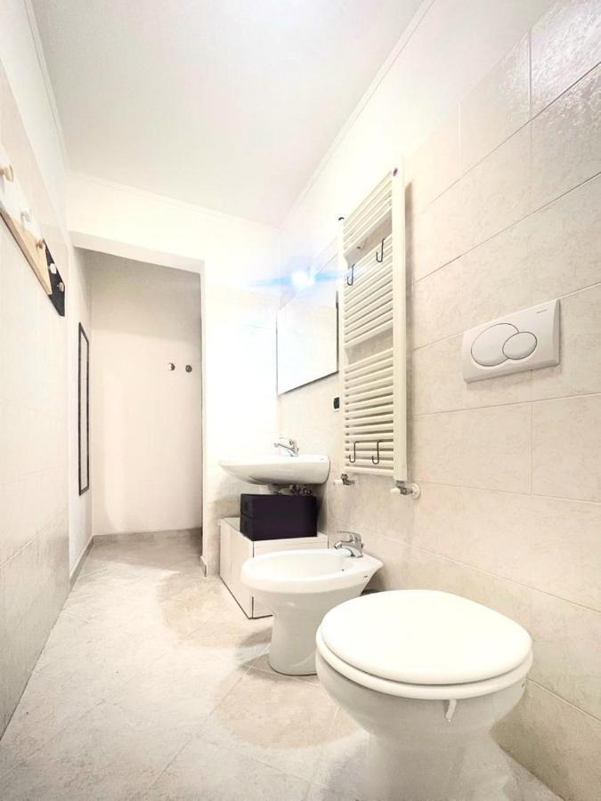 Appartamento A Casa Di Pizz - Bilocale Con Parcheggio Privato Savona Esterno foto
